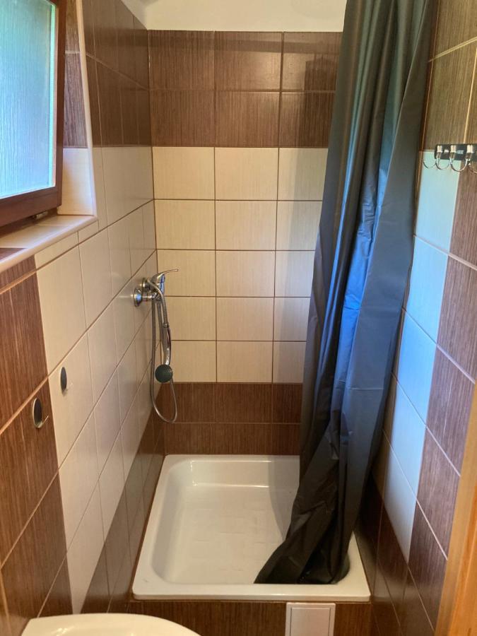 Pyramida Villa Nasavrky Exteriör bild